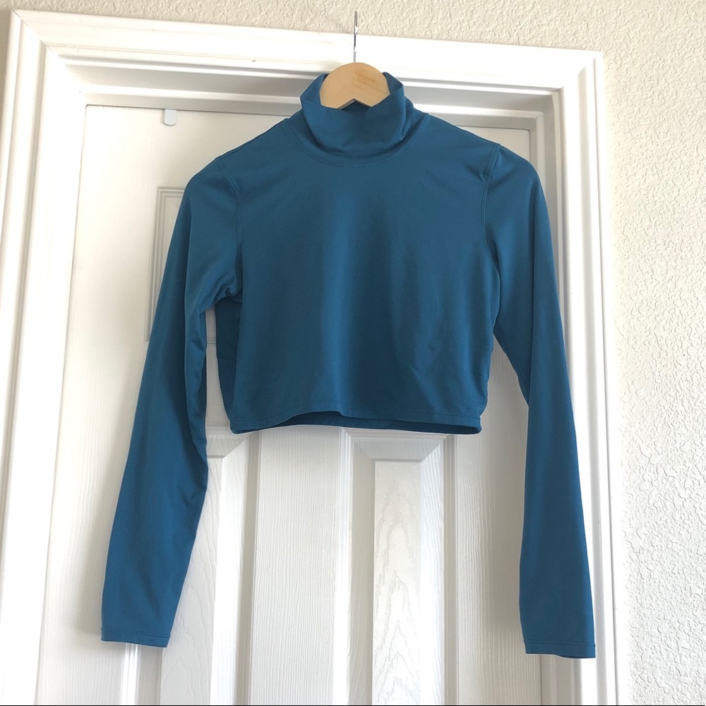 Outdoor Voices Crop Top